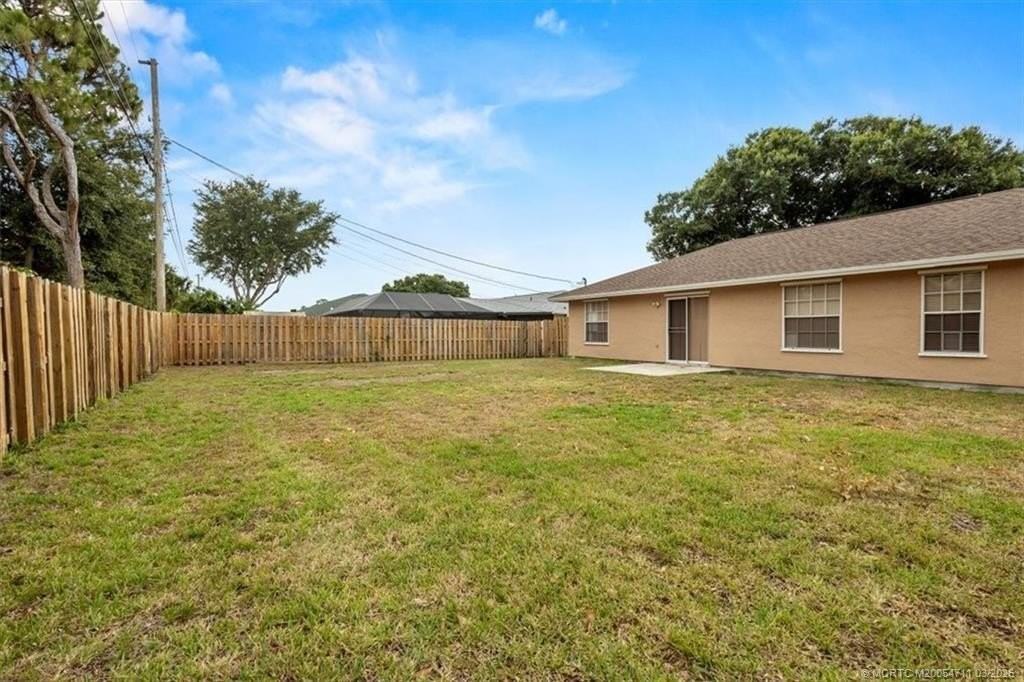 517 Sw College Park Rd - Photo 5 of 32