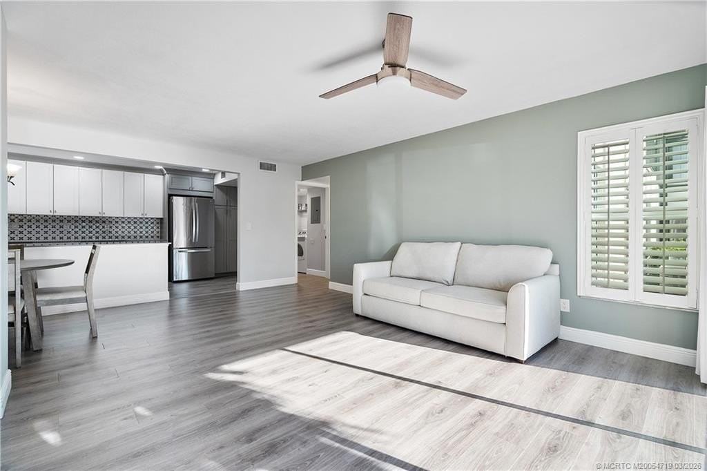 1935 Sw Silver Pine Way Apt B1 - Photo 3 of 24