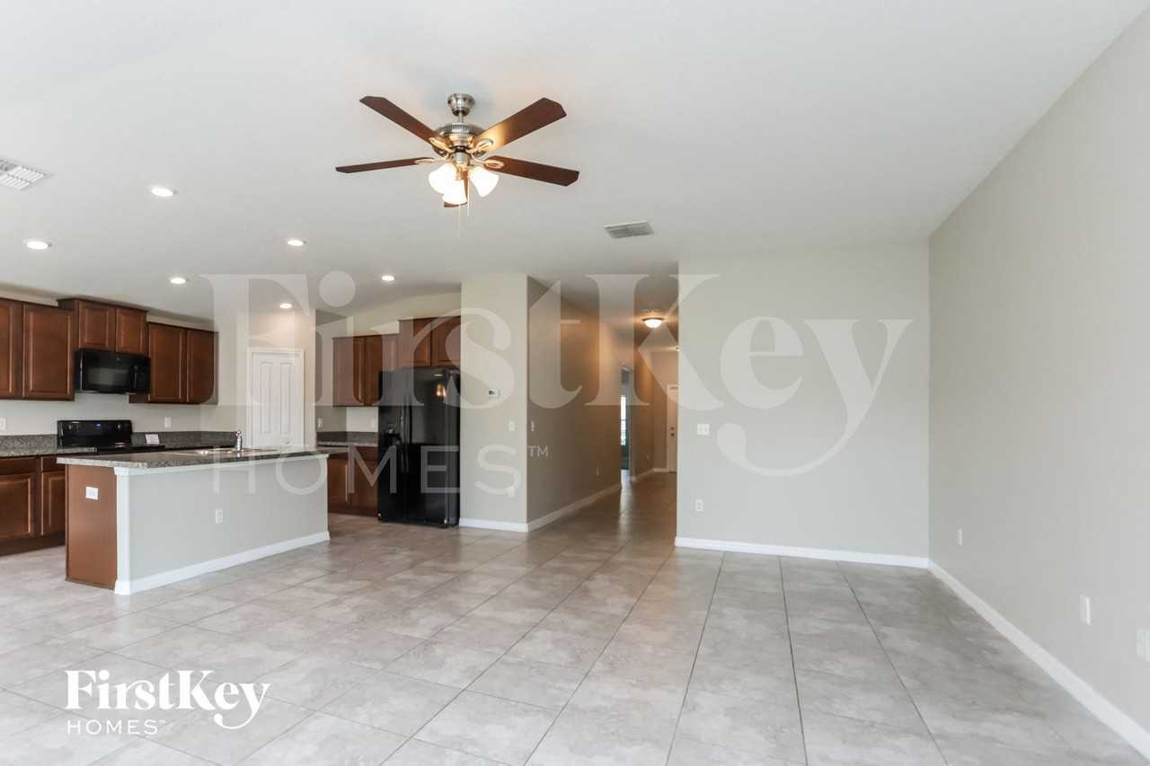 10656 Standing Stone Dr - Photo 2 of 15