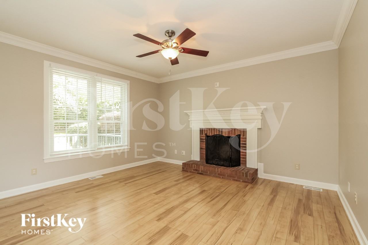 12500 Moores Mill Rd - Photo 5 of 16