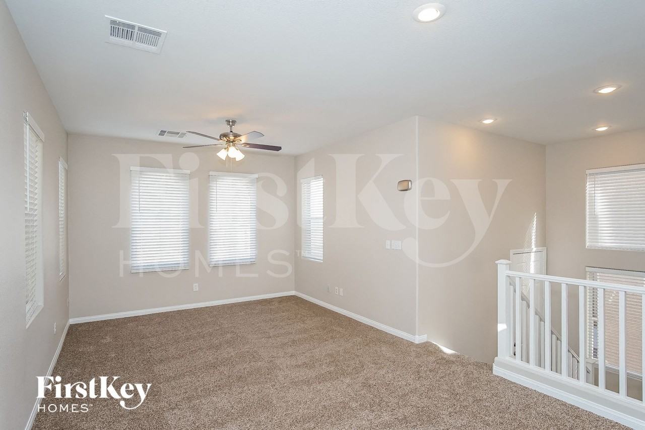 9518 Summer Furnace St - Photo 6 of 15