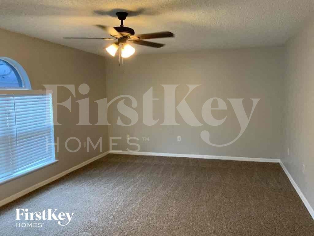 618 Doe Cove Pl - Photo 4 of 17