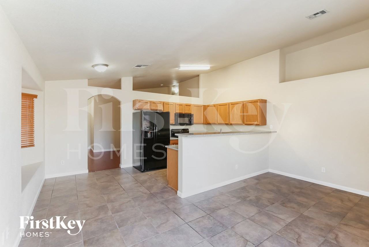 3732 Sorrowing Sparrow Ct - Photo 7 of 15