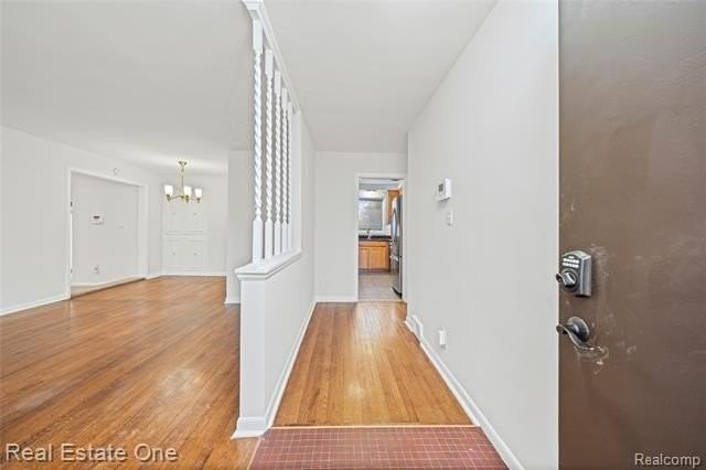 2360 Pineview - Photo 3 of 50