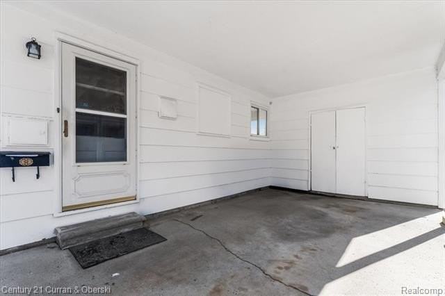 2269 S Circle Dr - Photo 3 of 26