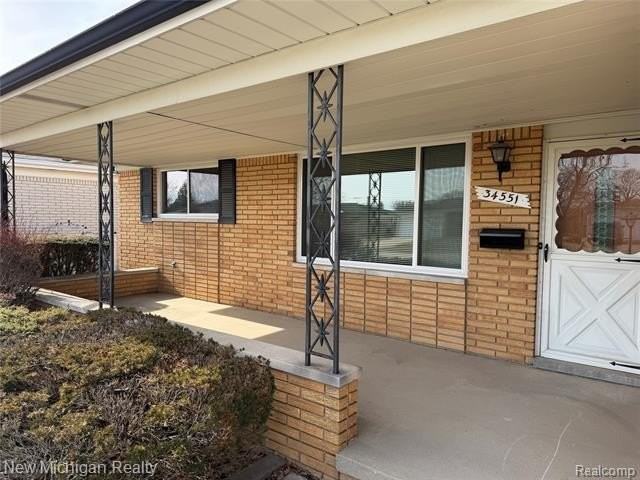 34551 Richard O Dr - Photo 2 of 28