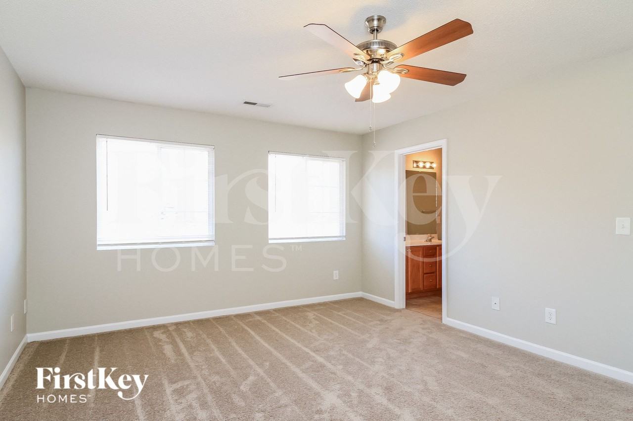 2645 Ninfield Dr - Photo 7 of 15