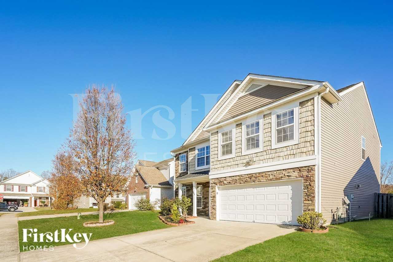 1403 Paulonia Way - Photo 2 of 15