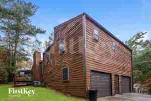 featured image of 4949 Dana Dr Ne