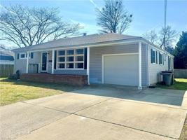 featured image of 38 Eastmoreland Dr