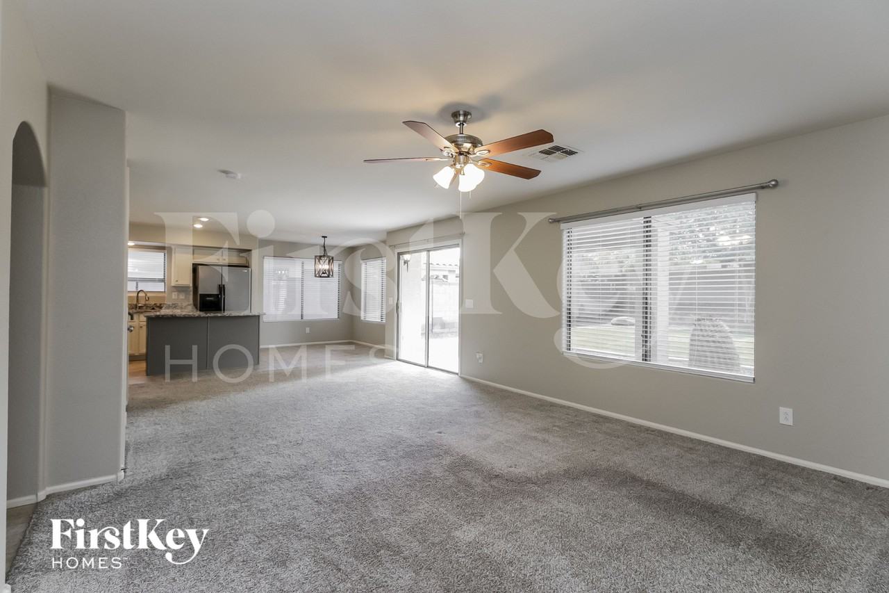 29756 N Desert Willow Blvd - Photo 5 of 15