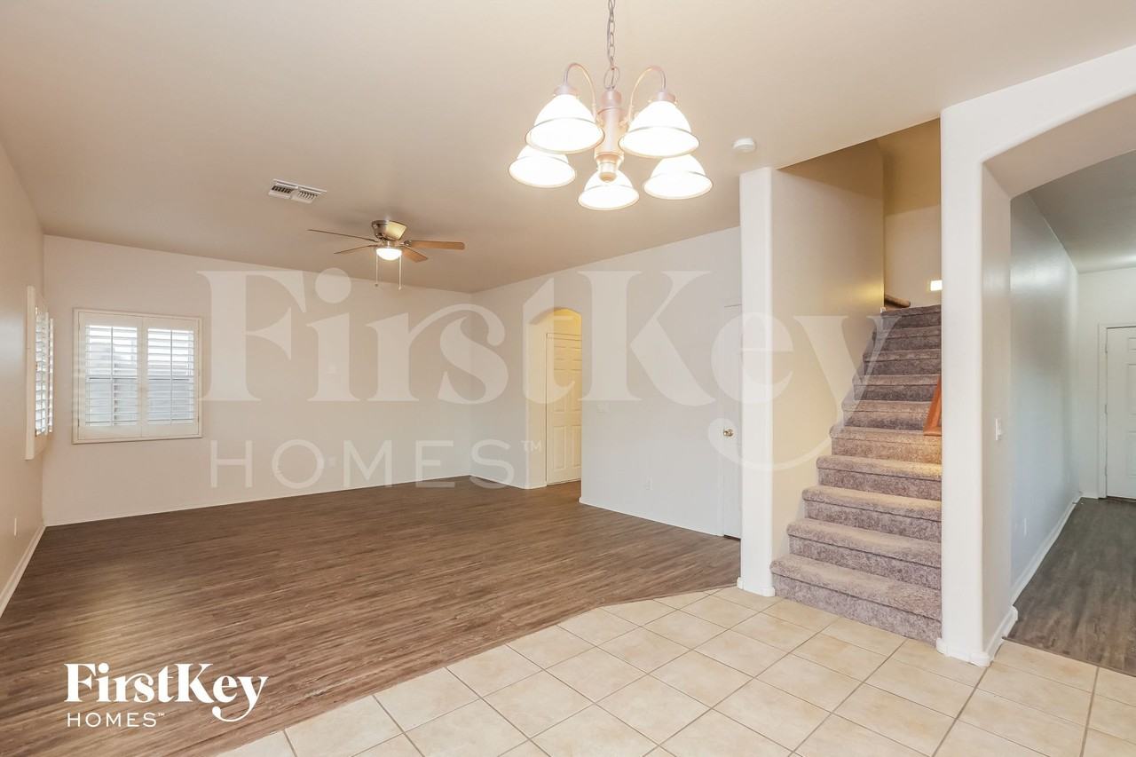 15457 W Port Au Prince Ln - Photo 6 of 15