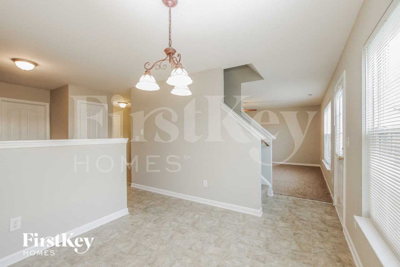 11720 Winter Pine Ln - Photo 5 of 15