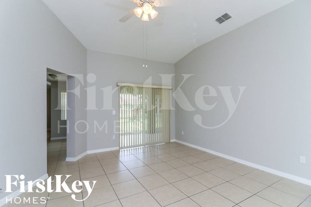 9041 Irving Rd - Photo 2 of 15