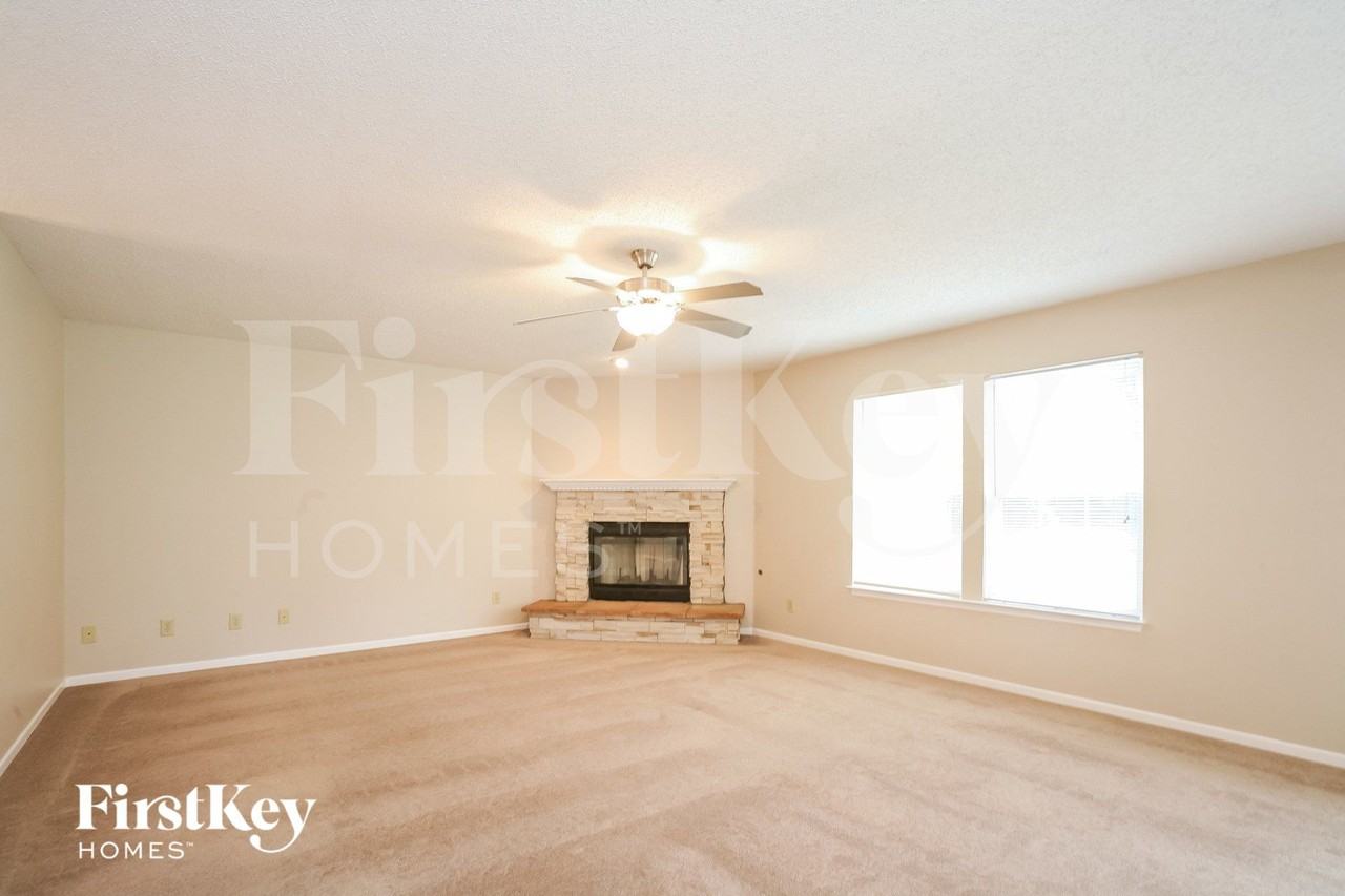 8827 Browns Valley Ct - Photo 6 of 15