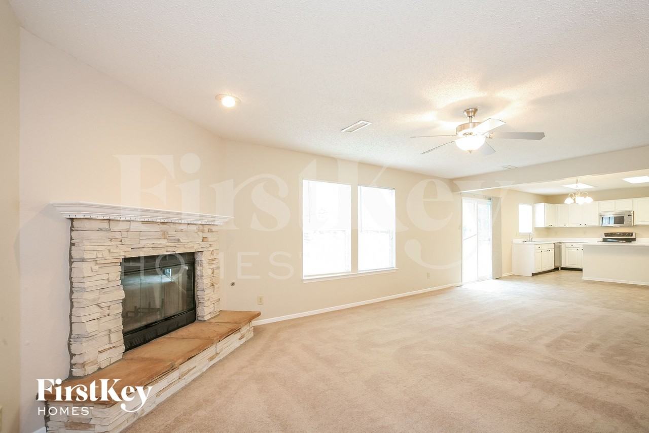 8827 Browns Valley Ct - Photo 7 of 15