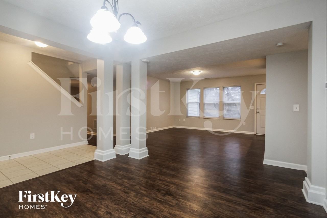 88 Bradford Ct - Photo 4 of 15