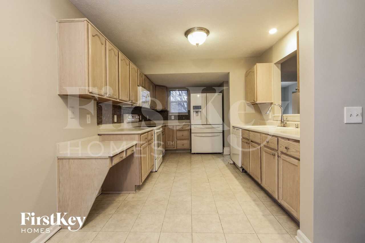 88 Bradford Ct - Photo 5 of 15