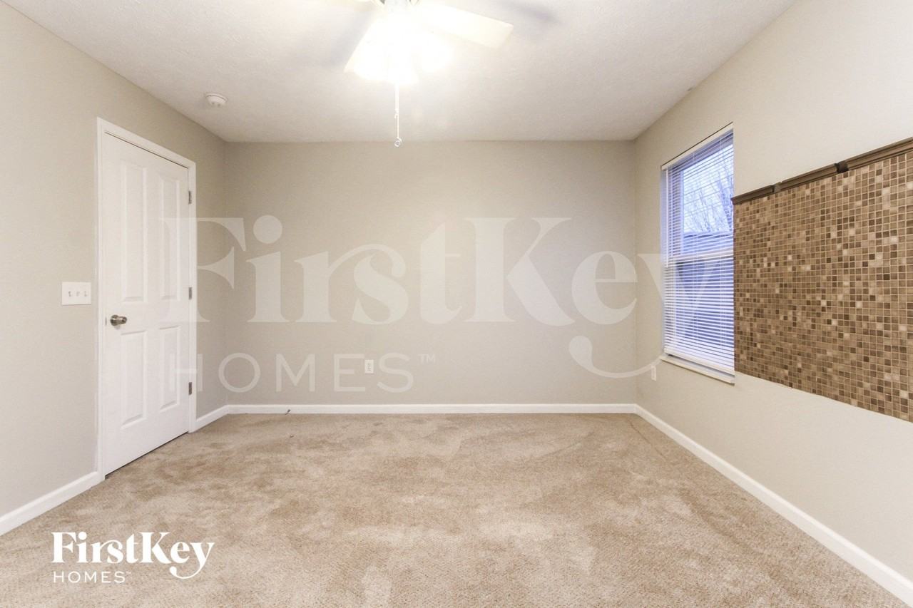 88 Bradford Ct - Photo 7 of 15