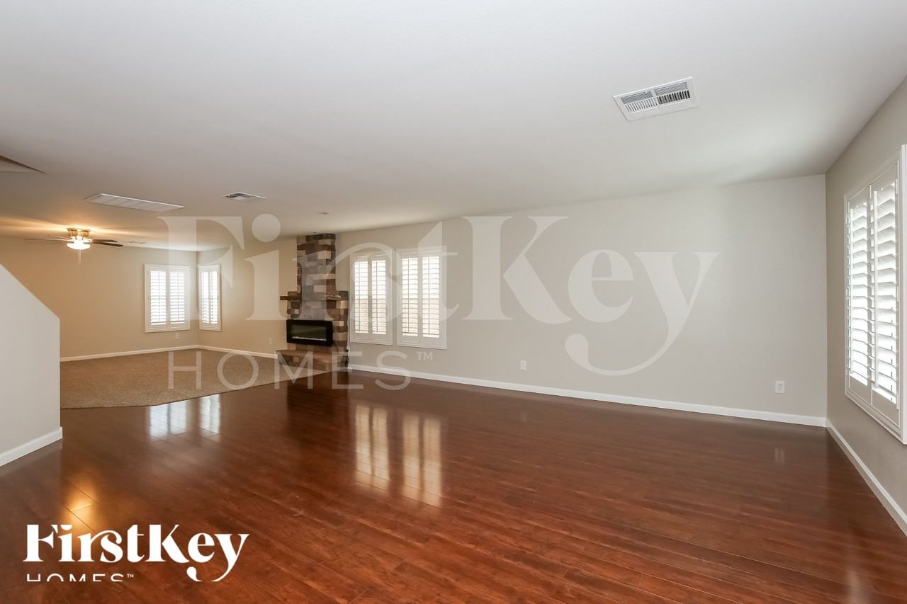 8213 Calico Wind St - Photo 3 of 18