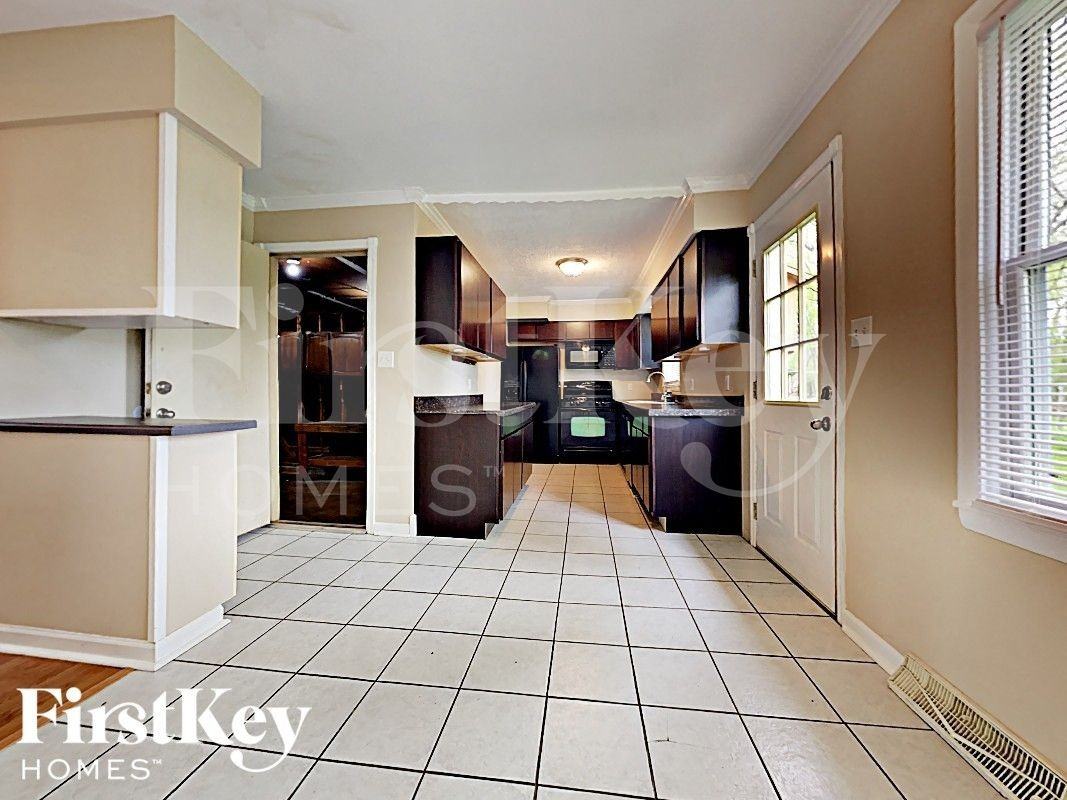 786 N Shore Dr - Photo 7 of 16