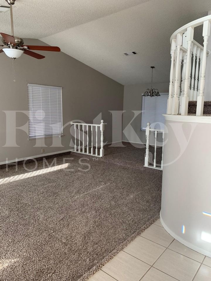 7475 Babbs Ct - Photo 4 of 18