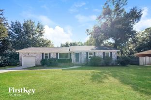 729 Harbor View Rd - Photo 1 of 1