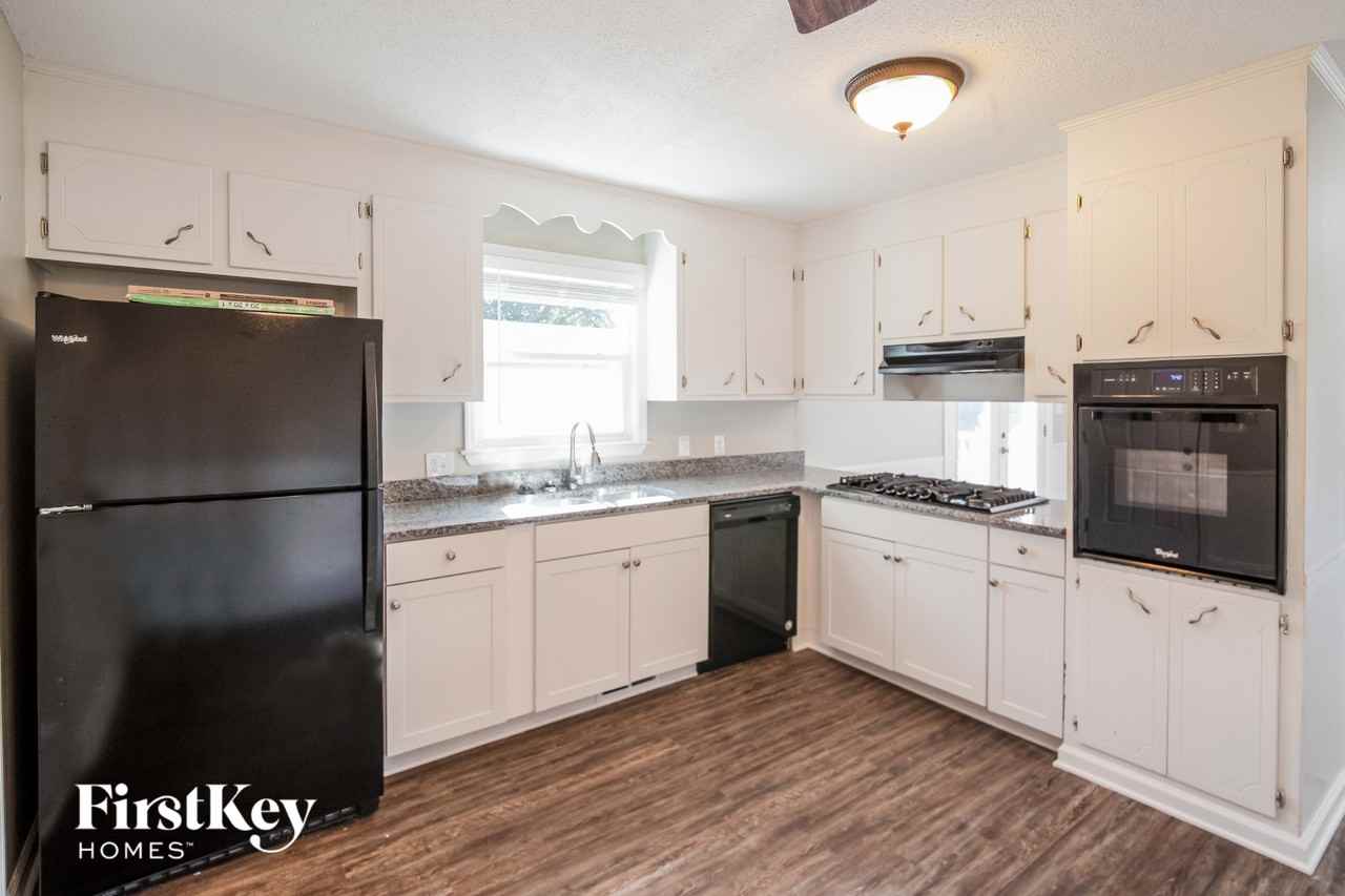 729 Harbor View Rd - Photo 7 of 15