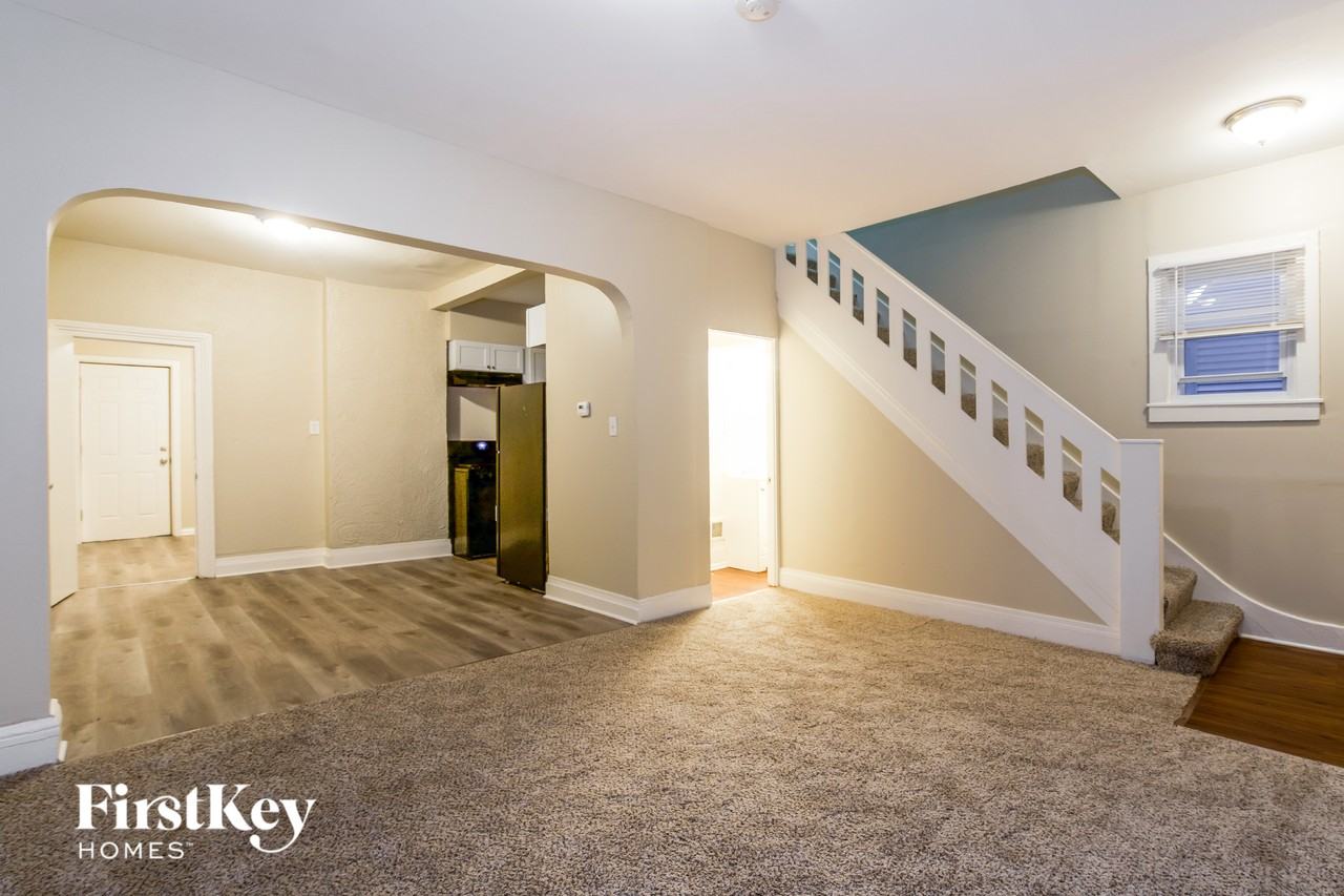 709 Porter St - Photo 3 of 15