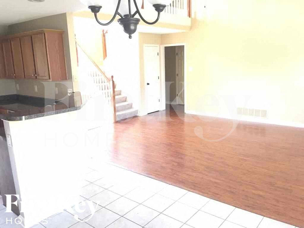 6706 Einat Cv - Photo 3 of 17