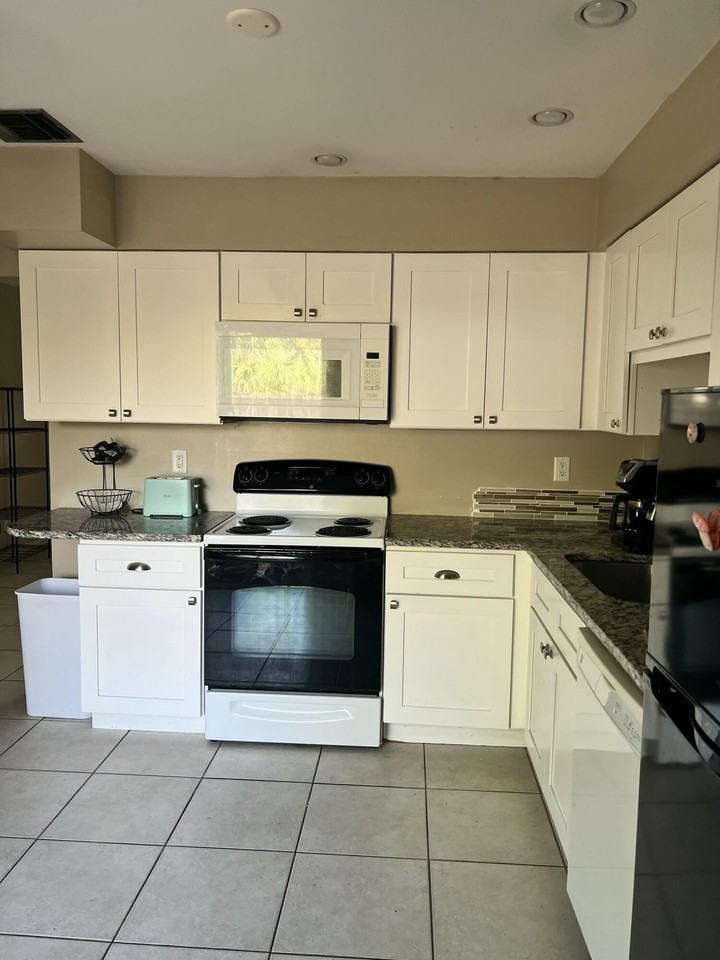 3945 Chapel St - Photo 2 of 11