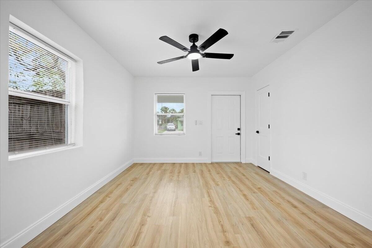 1209 14th Ct S - Photo 4 of 21