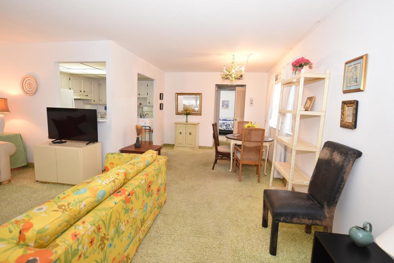 715 Saxony O - Photo 7 of 14