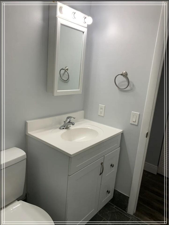 4955 Collesium Dr - Photo 7 of 17