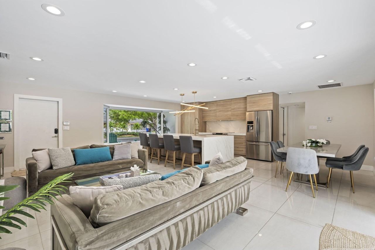 2112 Ne 32nd Ave - Photo 5 of 37