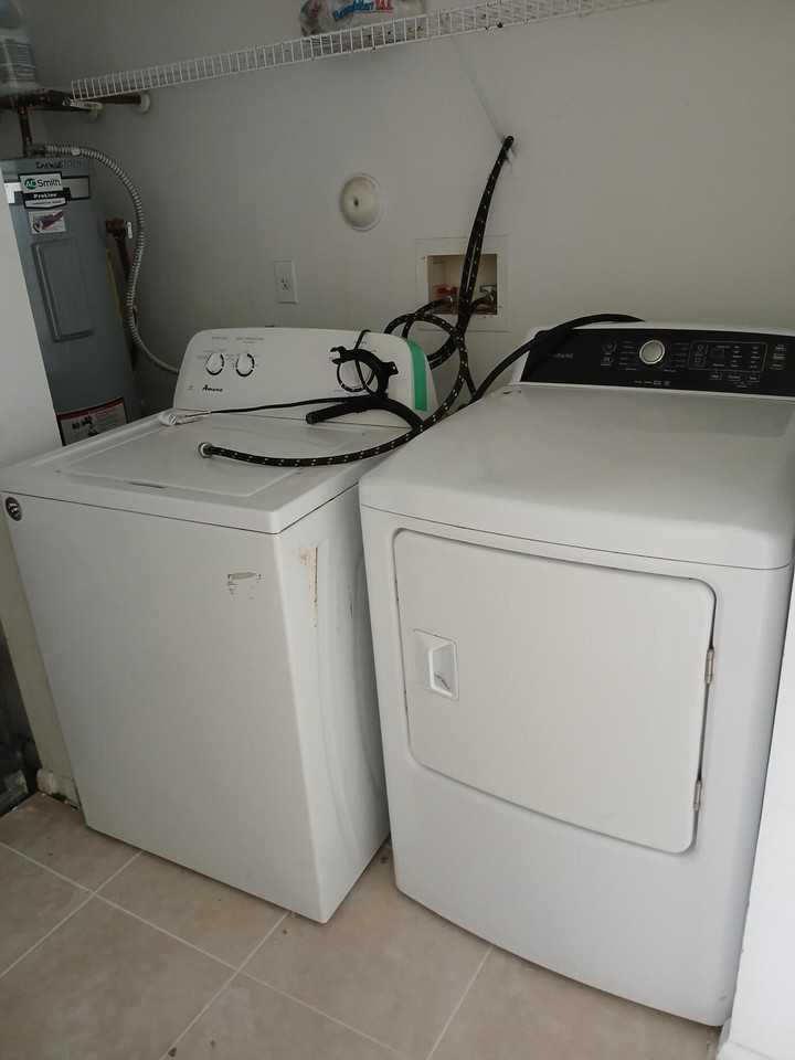 441 Cypress Way W - Photo 5 of 11