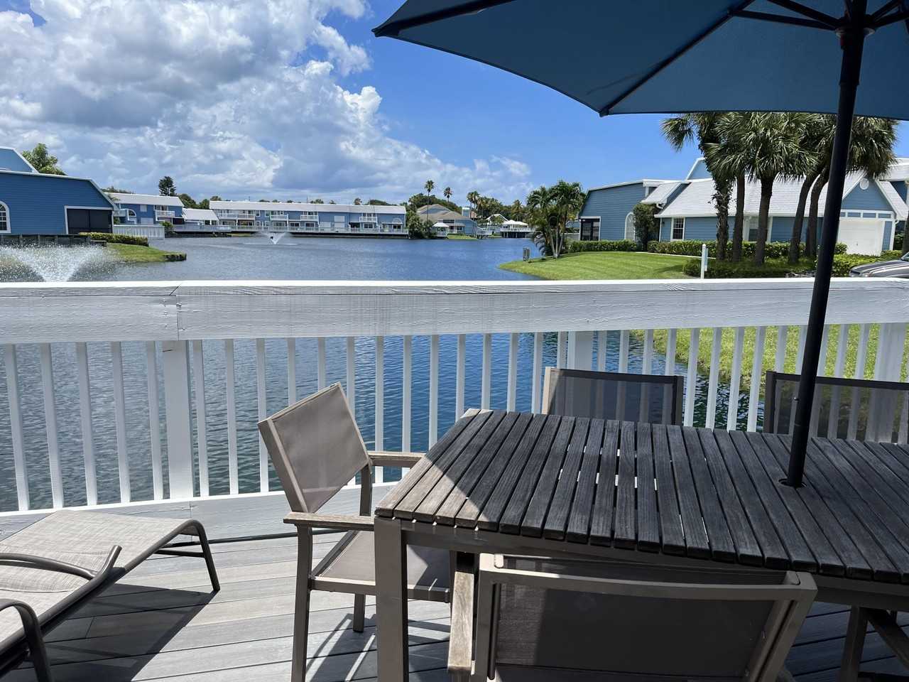 902 Ocean Dunes Cir - Photo 3 of 16