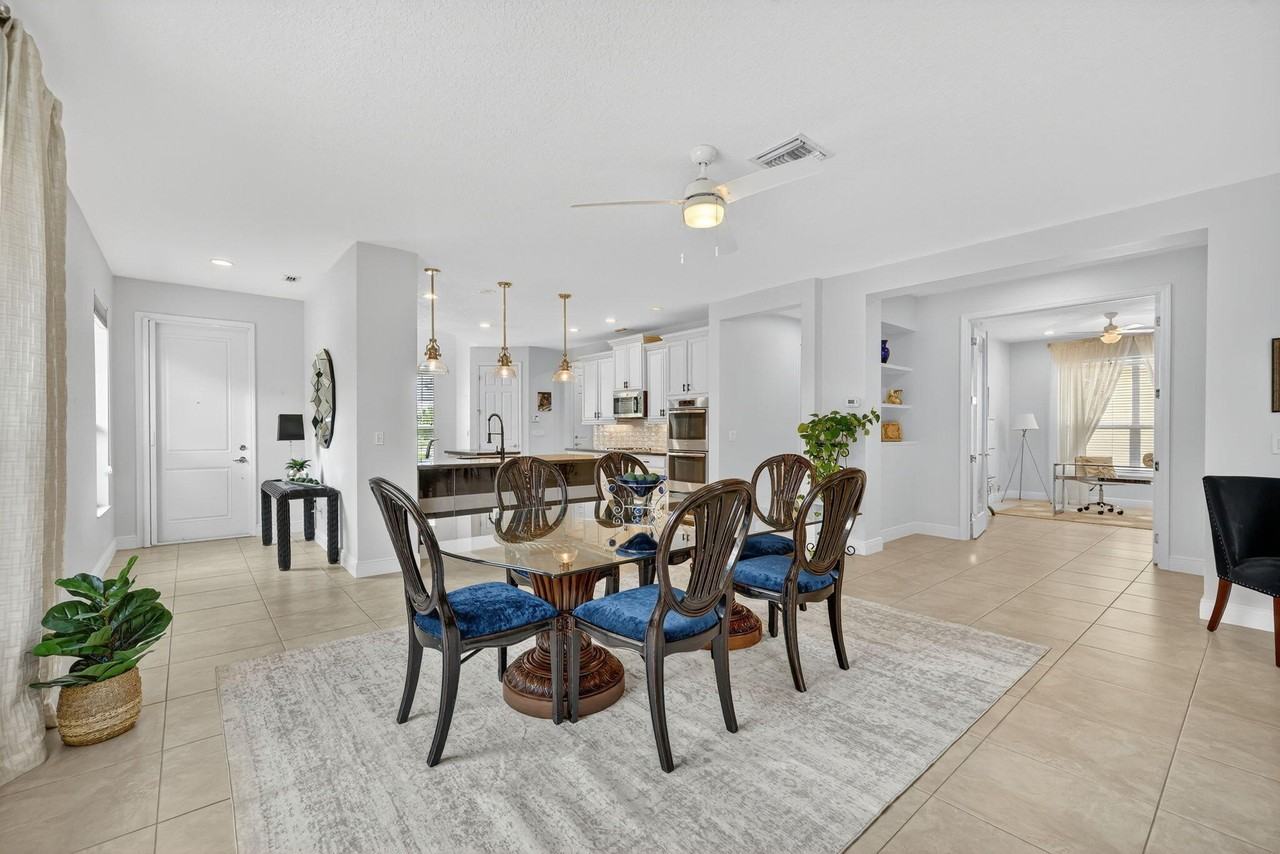 9624 Sw Royal Poinciana Dr - Photo 4 of 36