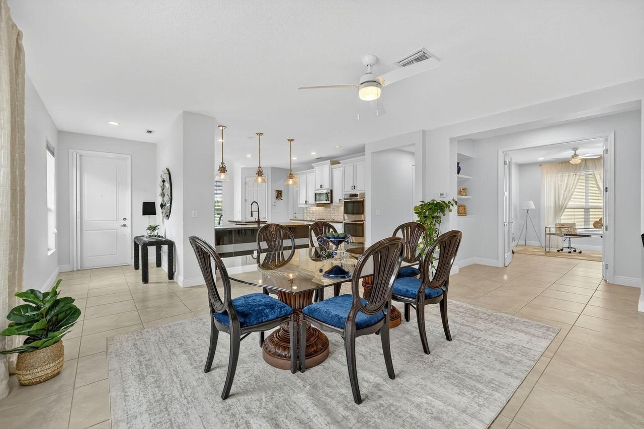 9624 Sw Royal Poinciana Dr - Photo 5 of 36