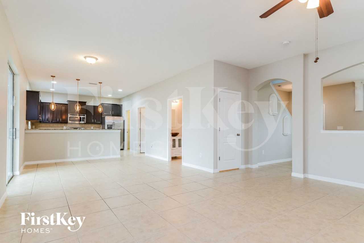 534 Vista Ridge Dr - Photo 2 of 15