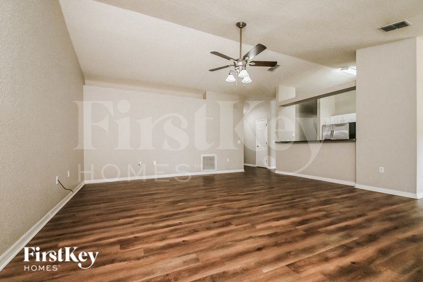 5318 Keely Ct - Photo 2 of 16