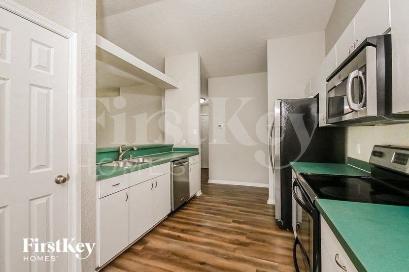 5318 Keely Ct - Photo 5 of 16