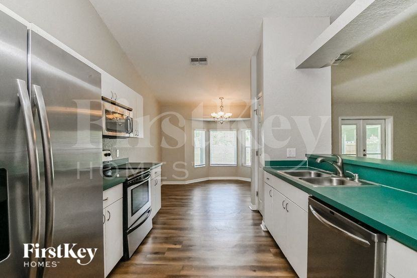 5318 Keely Ct - Photo 6 of 16