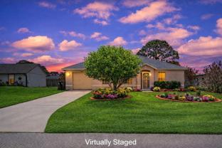 444 Sw Exmore Ave - Photo 1 of 1