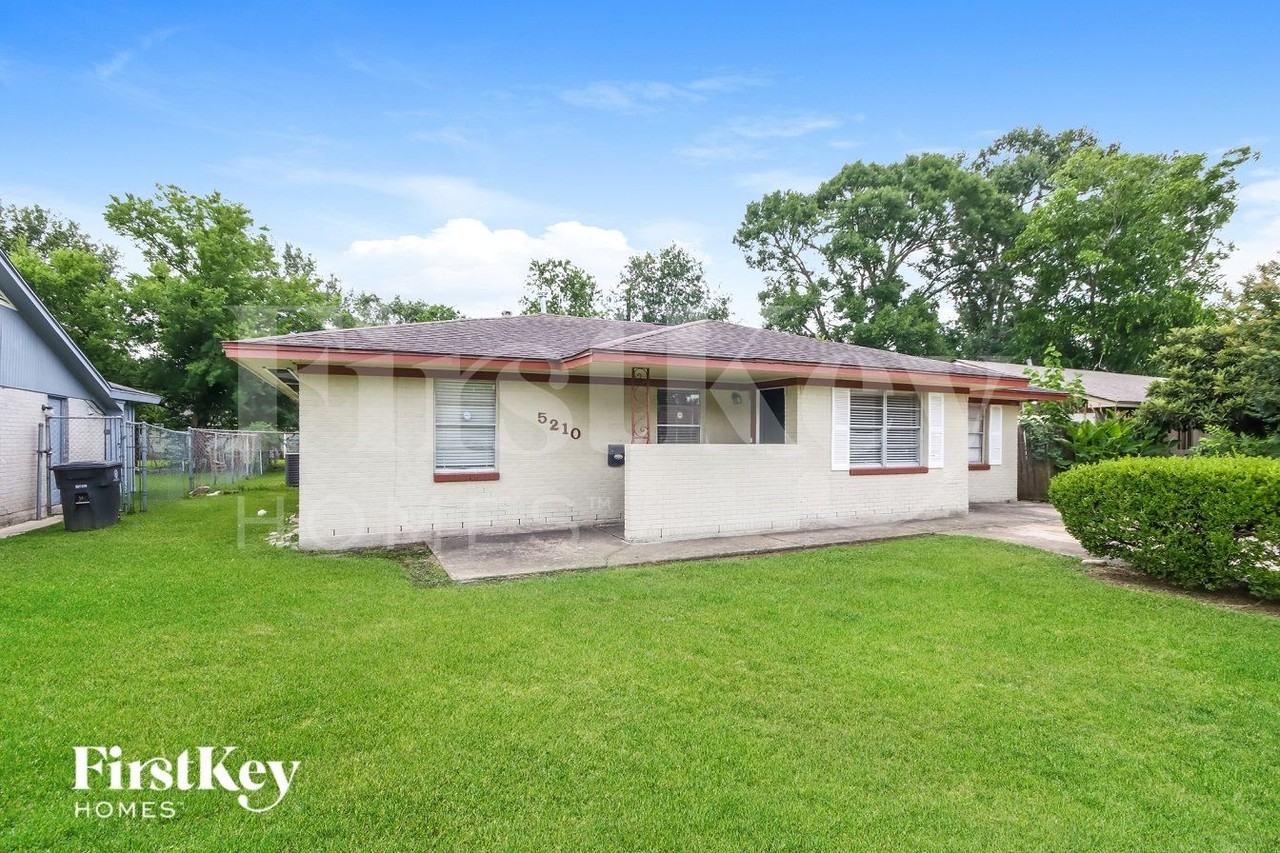 5210 Greylog Dr - Photo 2 of 16