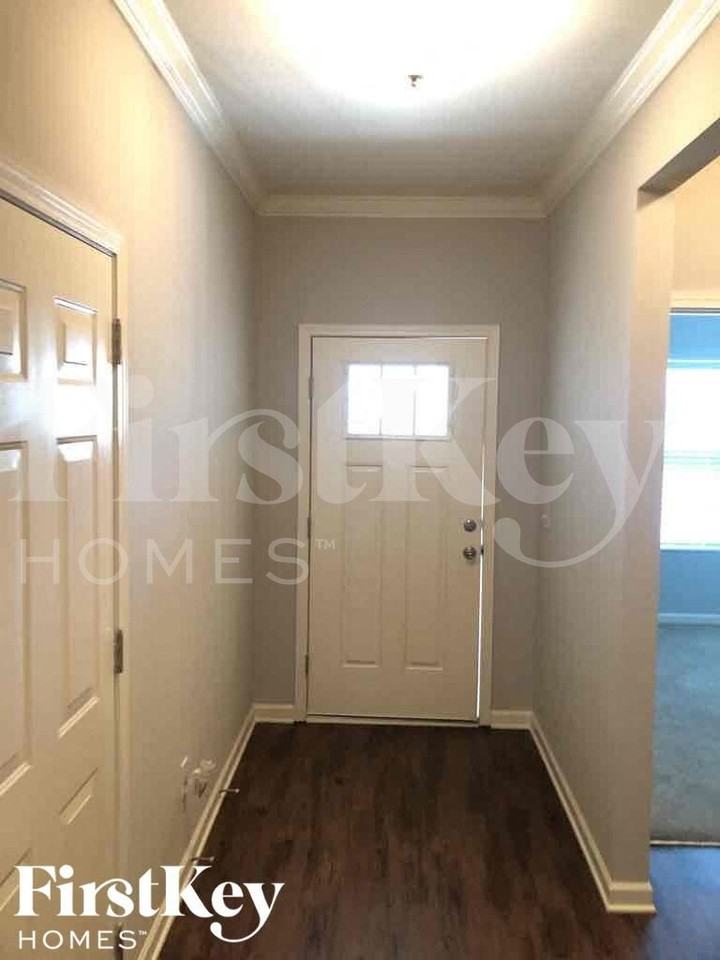 5037 Bella Ct - Photo 2 of 19