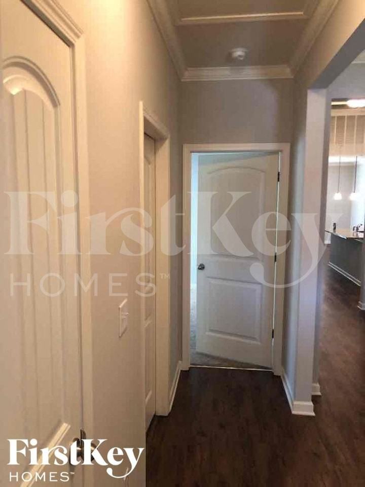 5037 Bella Ct - Photo 4 of 19