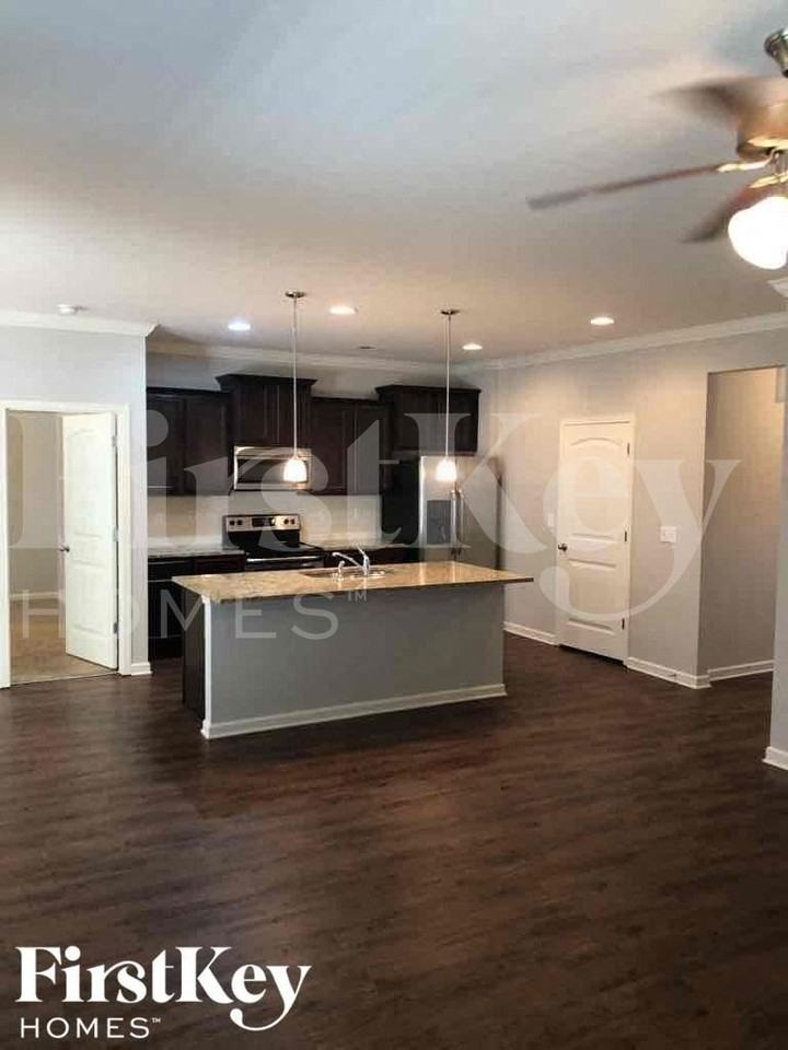 5037 Bella Ct - Photo 5 of 19