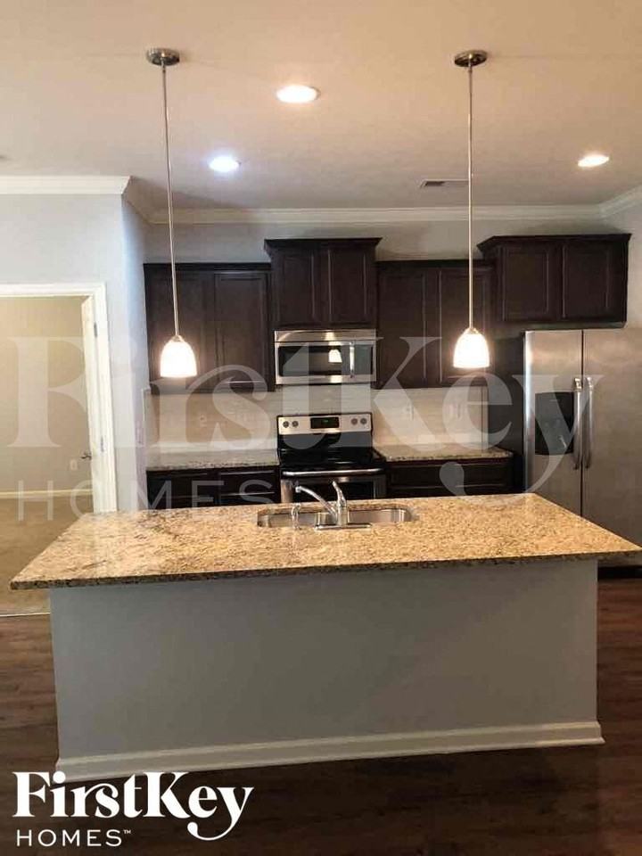 5037 Bella Ct - Photo 6 of 19