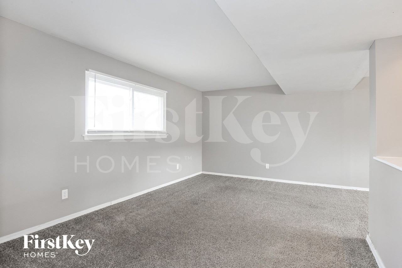 4941 Spring Forest Ln - Photo 7 of 15